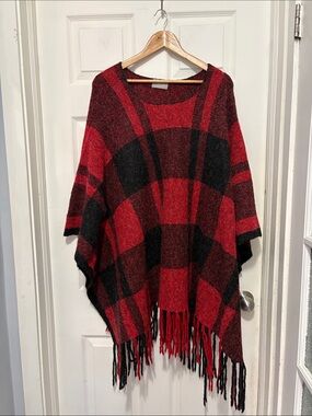 Cyrus Red and Black Buffalo Plaid Fringe Poncho